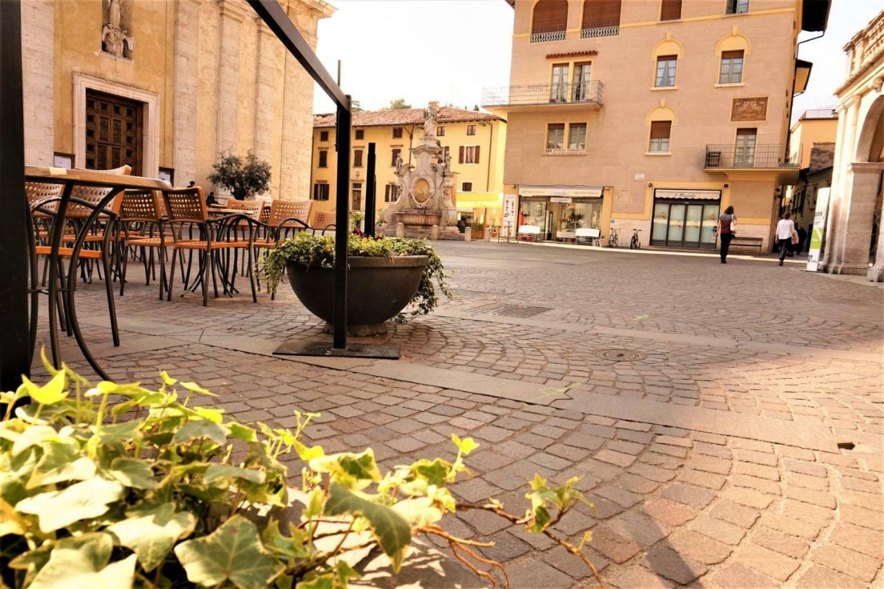 Villa Principessa Deluxe Arco Bagian luar foto